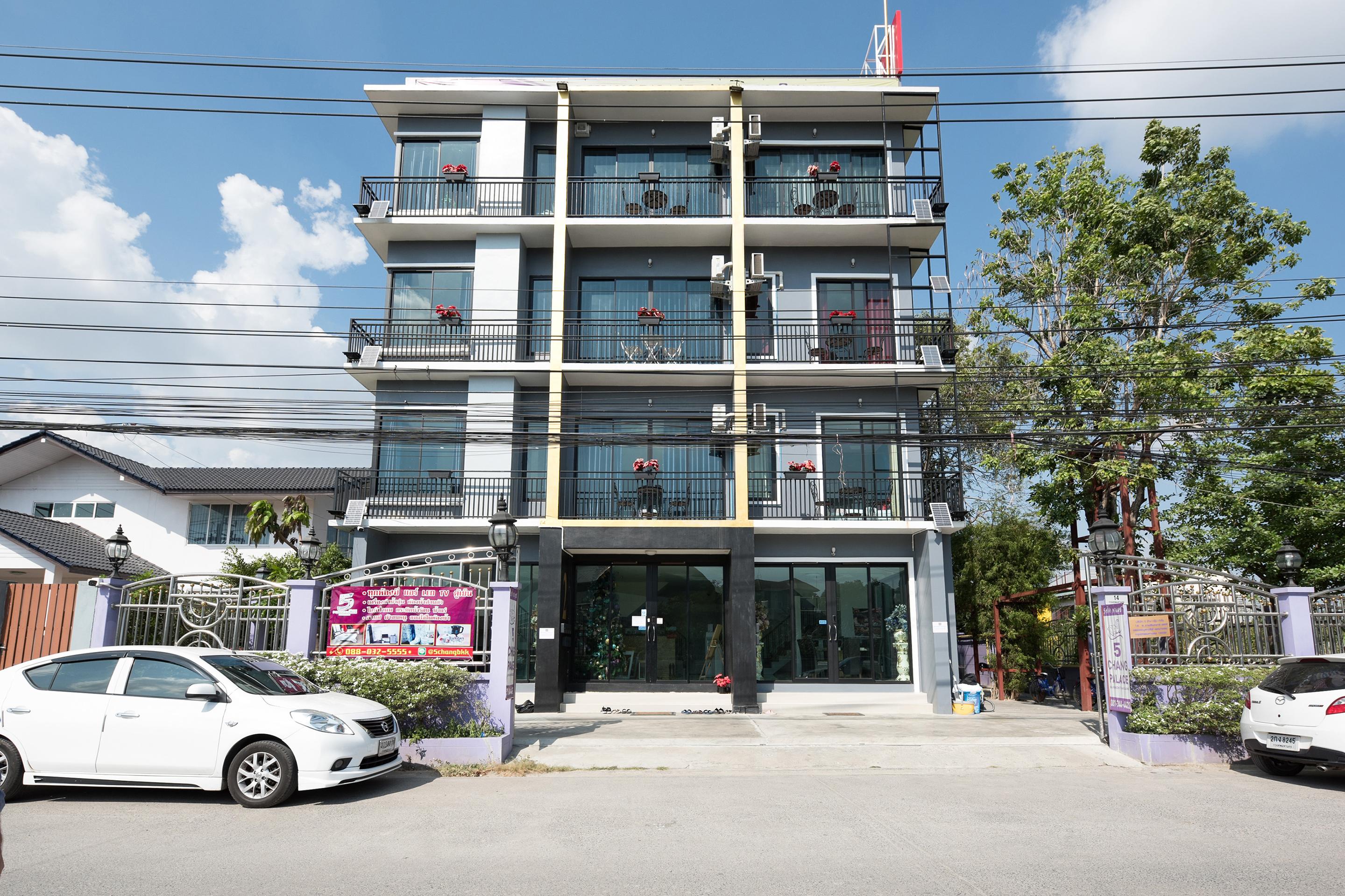 5 Chang Palace Bangkok Exterior foto